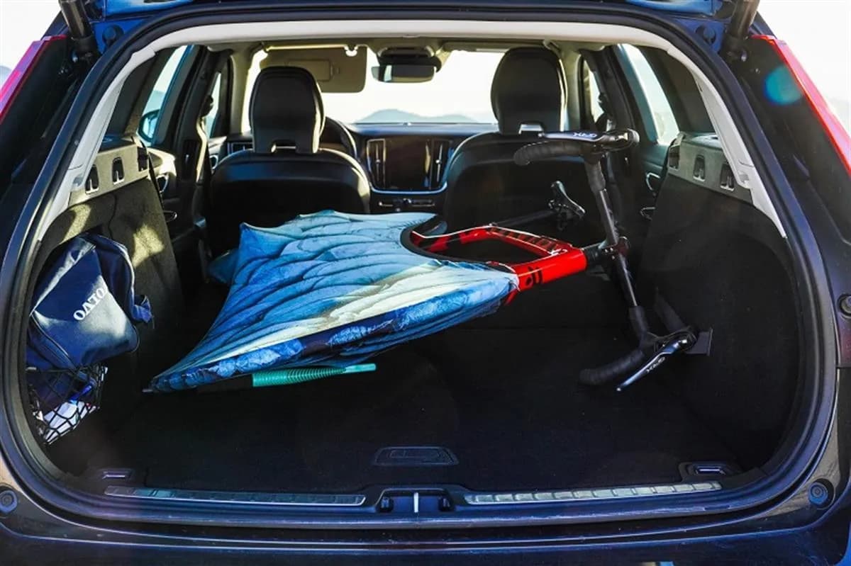 Jak przewieźć rower w bagażniku bez uszkodzeń i z maksymalną wygodą