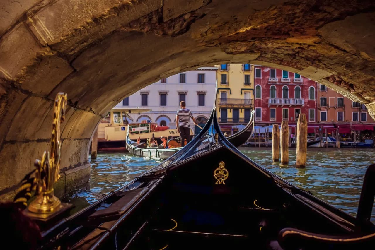 Jak dojechać z lotniska Treviso do Wenecji - 4 sprawdzone sposoby transportu
