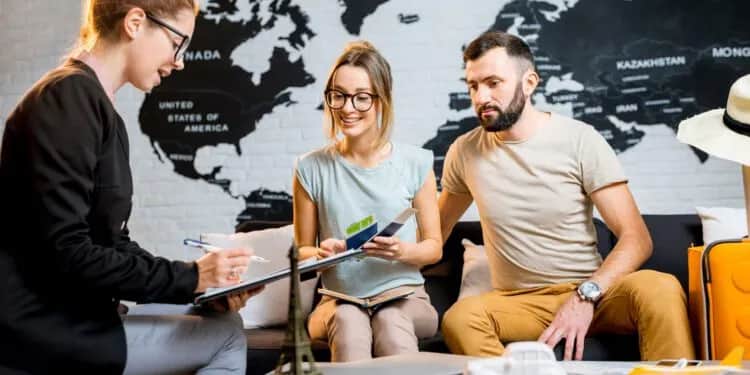 Jakie biura podróży polecają doświadczeni turyści: 5 sprawdzonych opcji