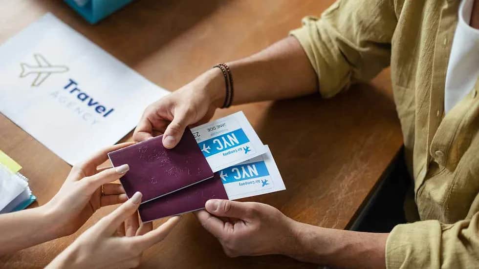 Czy biuro podróży może podnieść cenę wycieczki i jak się bronić?