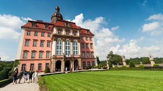 Najlepsze atrakcje w Pilicy, które musisz zobaczyć podczas wizyty
