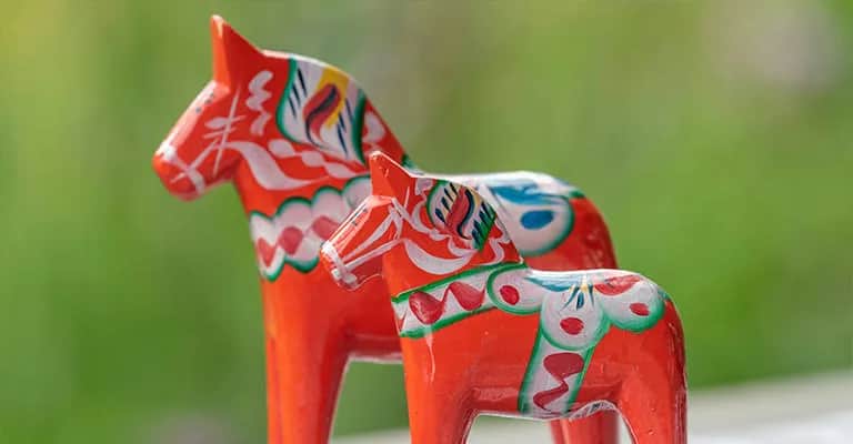 Co można przewieźć do Szwecji? Przepisy, cła i ograniczenia, które musisz znać