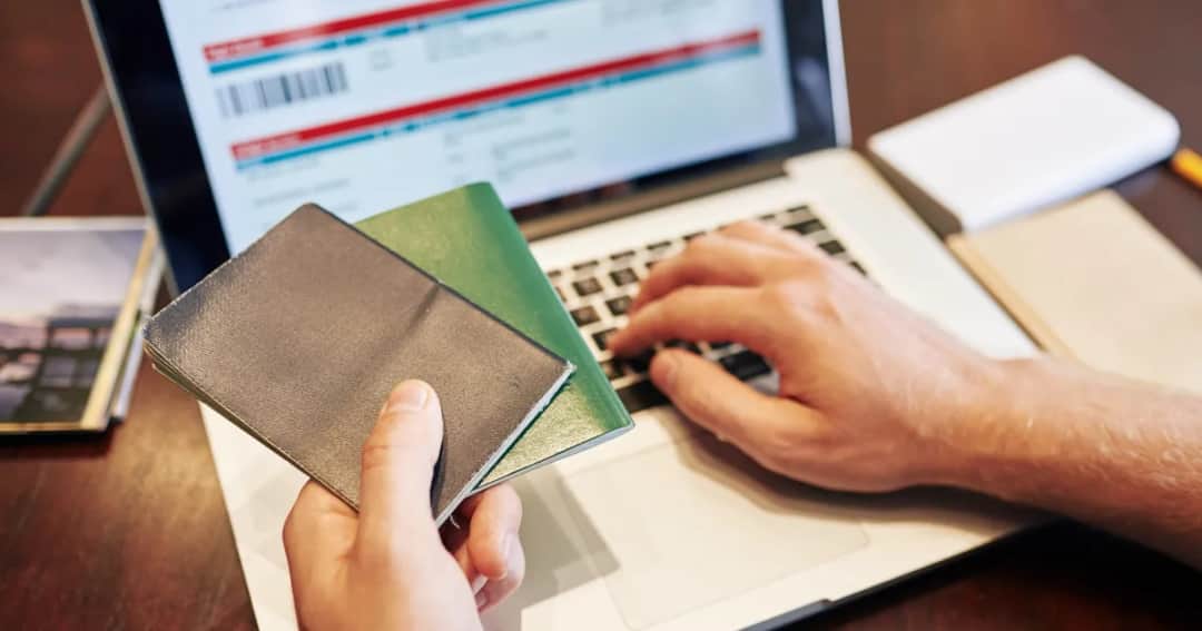 Opłata serwisowa na lotnisku – co warto wiedzieć, aby nie przepłacić