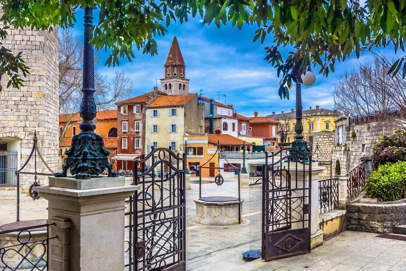 Co zwiedzić w Zadarze? Odkryj ukryte skarby i atrakcje miasta