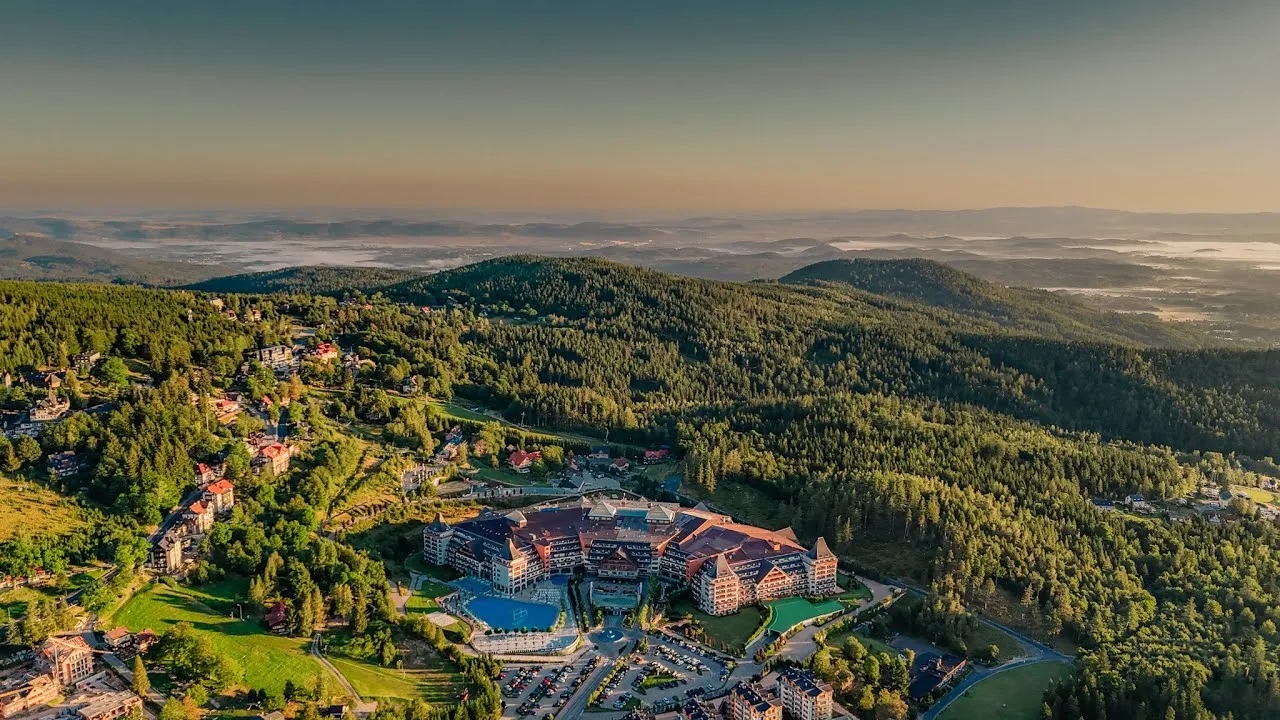 Ile kosztuje nocleg w hotelu Gołębiewski? Ceny, które Cię zaskoczą