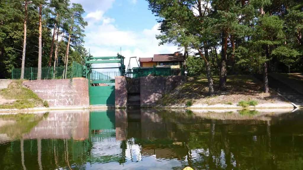 Najlepsze atrakcje w Krutyni – odkryj niezapomniane przygody na łonie natury