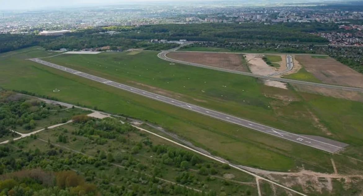 Lotnisko Białystok kiedy otwarcie - Co naprawdę wiemy o terminach?